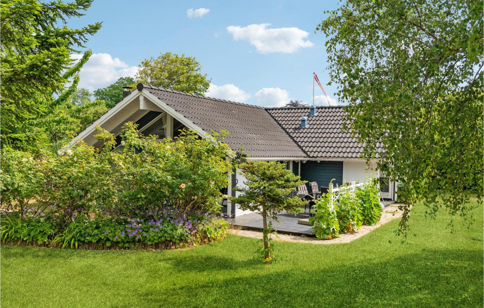 Nice Home In Slagelse With Sauna Exterior photo